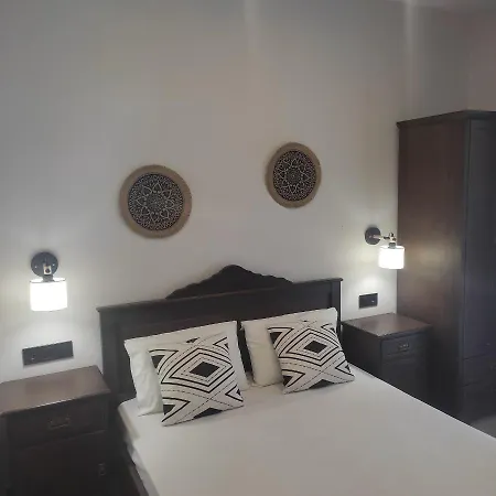 Pansion Nikos Daire