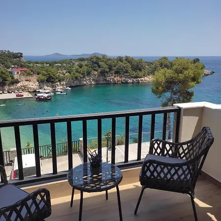 Pansion Nikos Patitiri