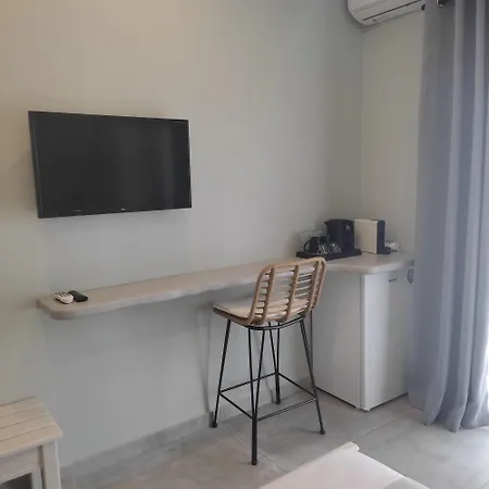 Pansion Nikos Daire *