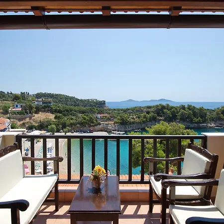 Pansion Nikos * Patitiri