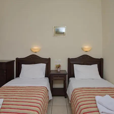 Pansion Nikos Apartman Patitíri